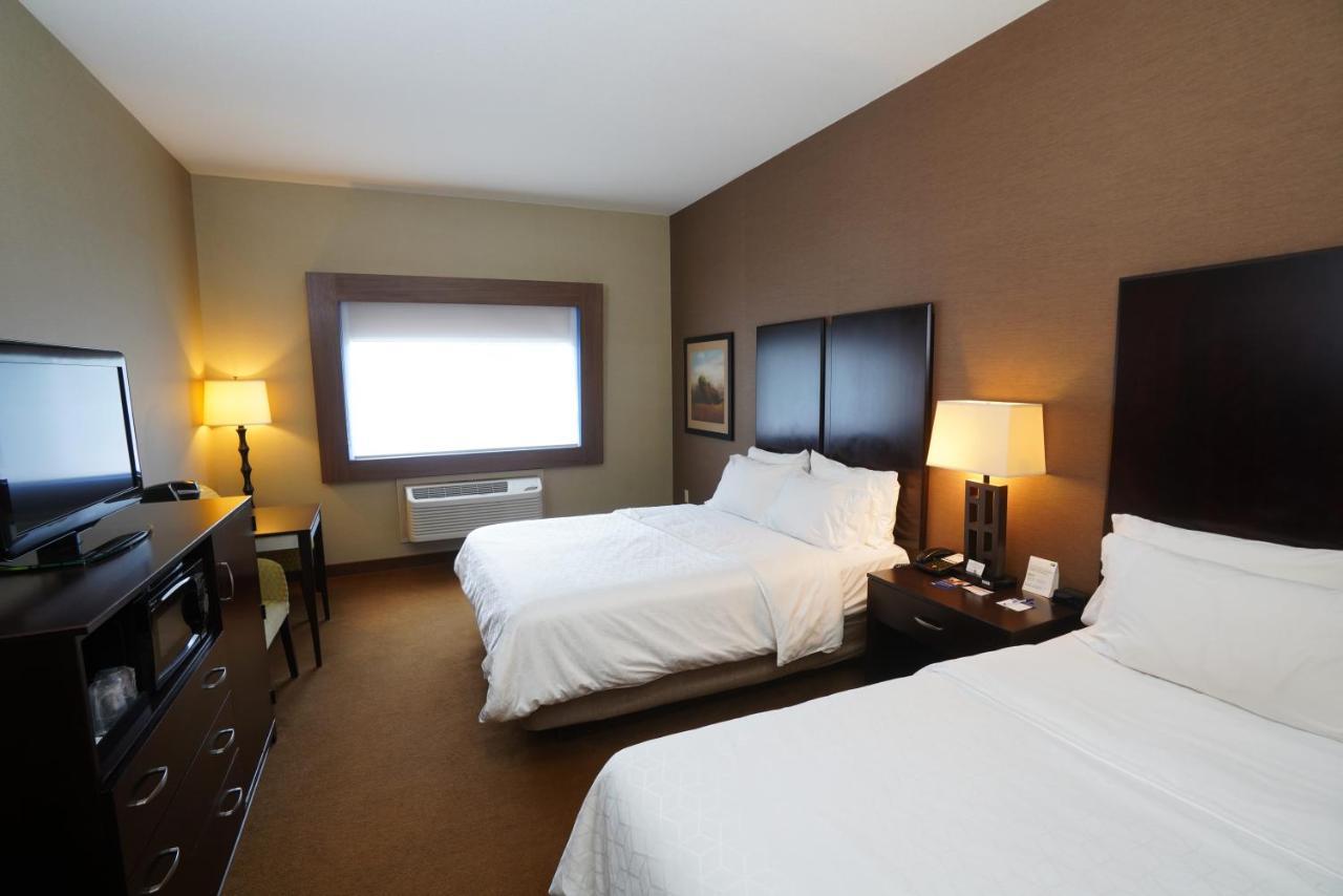 Creekside Hotel & Suites 坎宁维尔 外观 照片